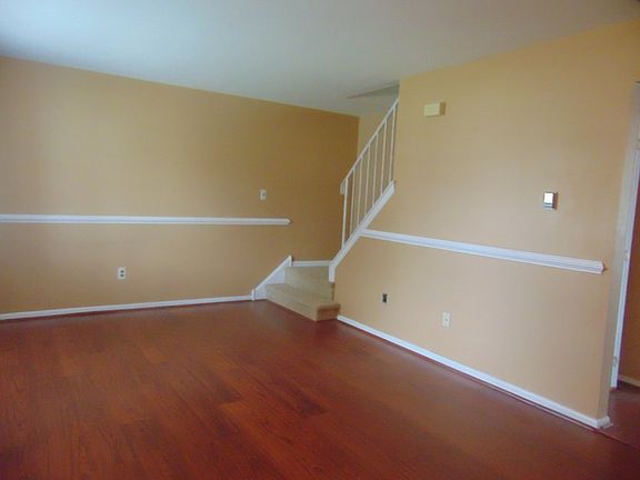 3rd image of 123 Fellowship Ln