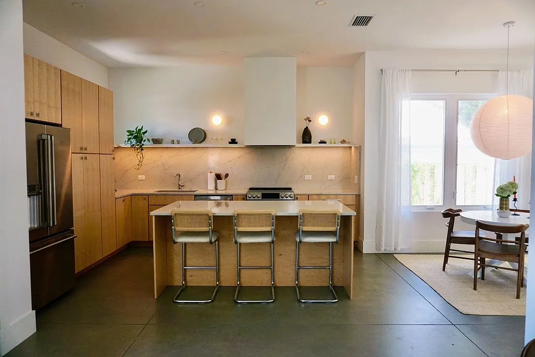3 bed, 2.5 bath, 1766 sqft, $5,500 — Photo 4