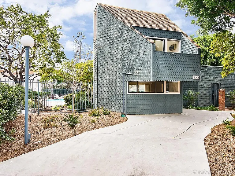 3238 Ashford St — Photo 20