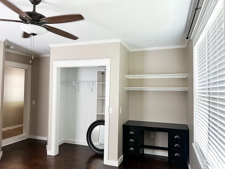 3926 Greenleaf Ave — Photo 9