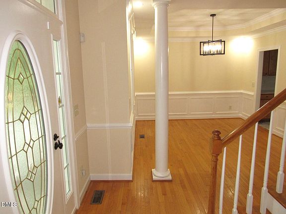 4th image of 1623 Rogers Pointe Ln
