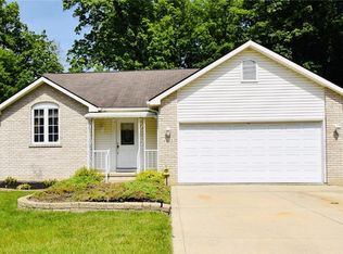 6322 Holiday Hills Ct, Bedford Heights, OH