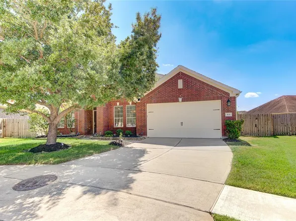 819 Harbor Lakes Lane, Katy, TX 77494