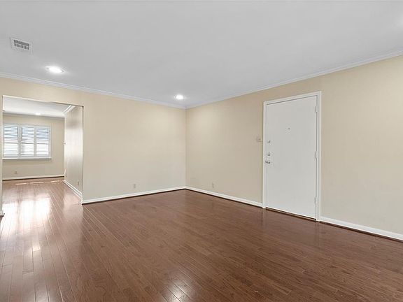 5th image of 6110 Averill Way #6110C