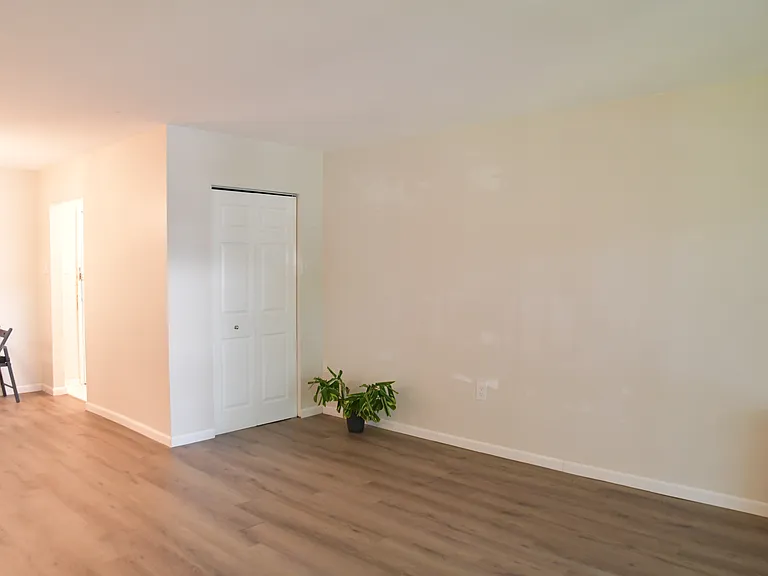 10300 Westlake Dr #301 — Photo 7