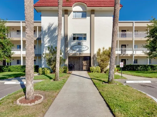 4595 Chancellor St NE APT 218, Saint Petersburg, FL 33703