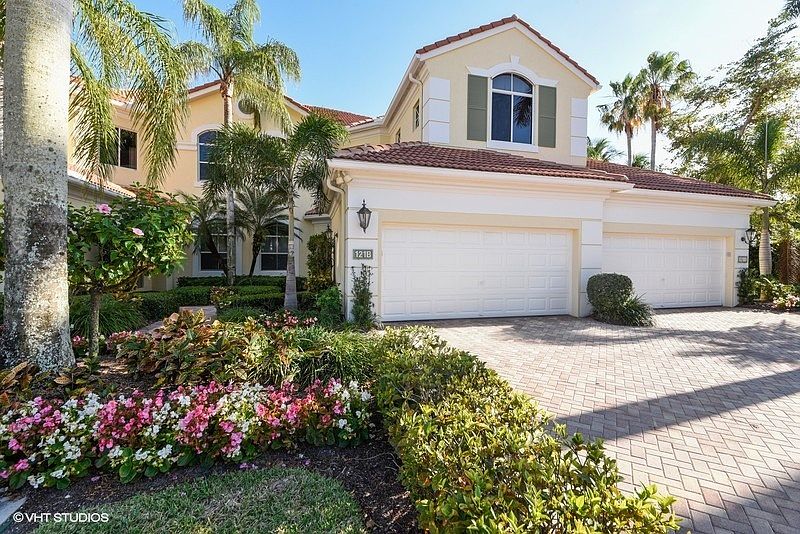 Private Corner Location