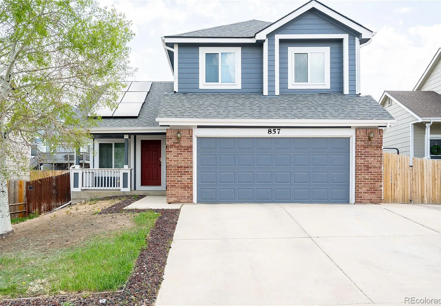 4 bed, 3.5 bath, 2079 sqft, $2,595 — Photo 1