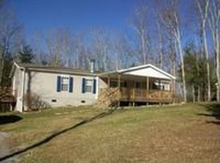 156 Zack St, Shady Spring, WV 25918