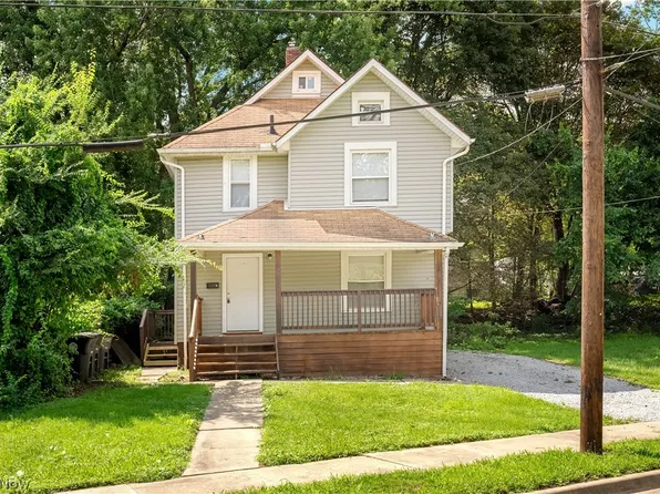 1152 Manning Ave, Akron, OH 44307
