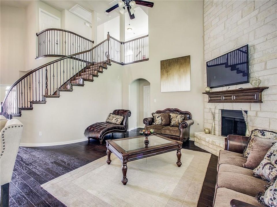 1st image of 4403 Georgiana Ln