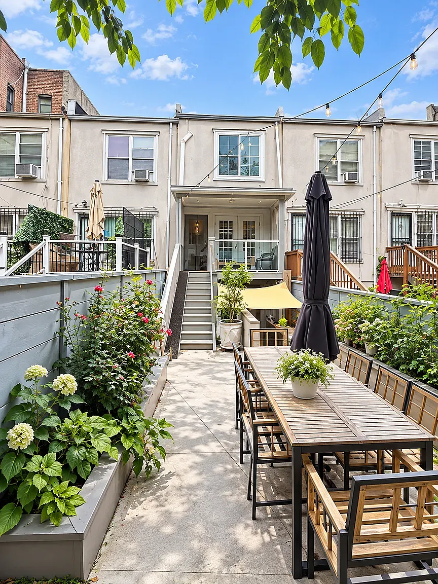 702 Willoughby Avenue — Photo 1