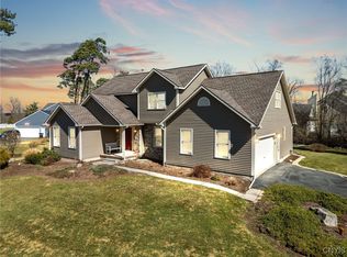 7698 Foxtail Pnes, Liverpool, NY 13090