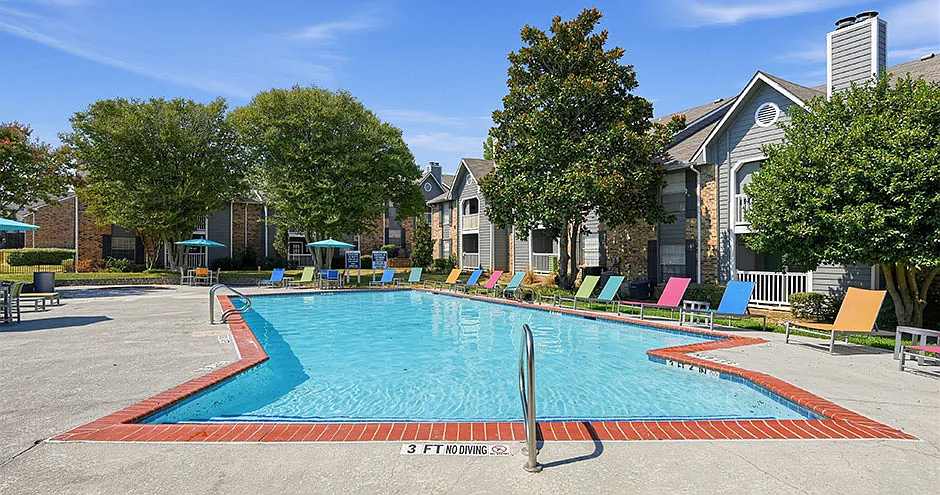 Skyler Apartments — Photo 1