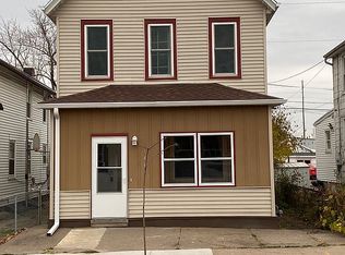1448 Washington St, Dubuque, IA 52001