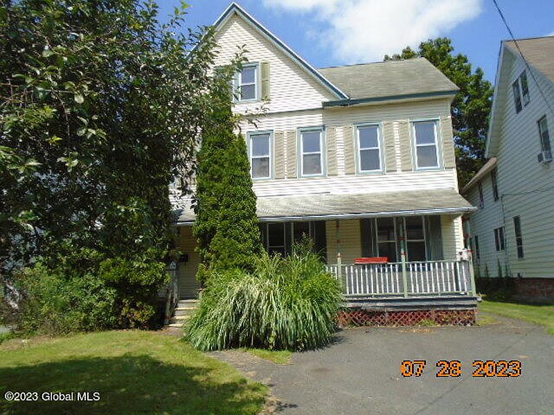 5th image of 23 Locust Avenue