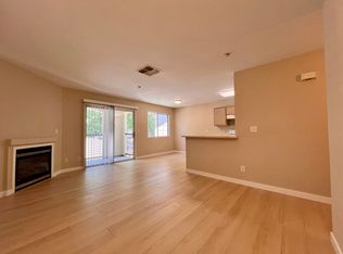 2001 Eastwood Dr APT 15, Vacaville, CA 95687