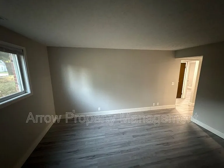 1725 N Iowa Ave #2 — Photo 2