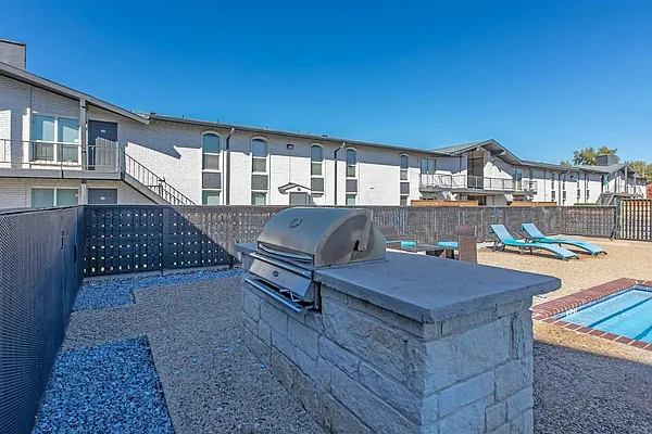 Sierra Heights Apartments — Photo 4