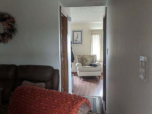 5th image of 70 Cavalier Ct