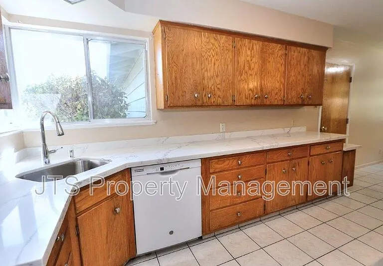 1200 Gary Way — Photo 23