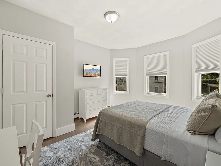 91 Ridge St #3 — Photo 10