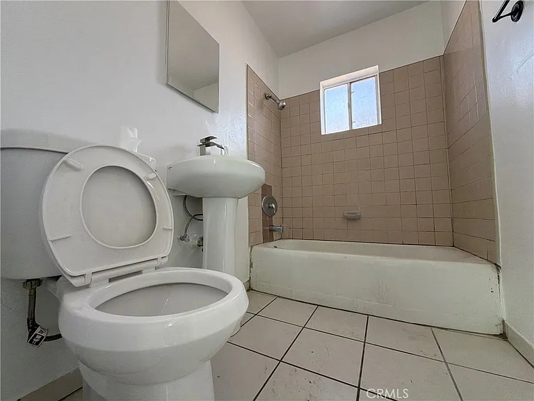 11937 Elliott Ave — Photo 12
