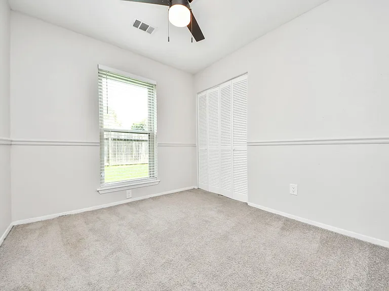 17011 Dusty Mill Dr W — Photo 14