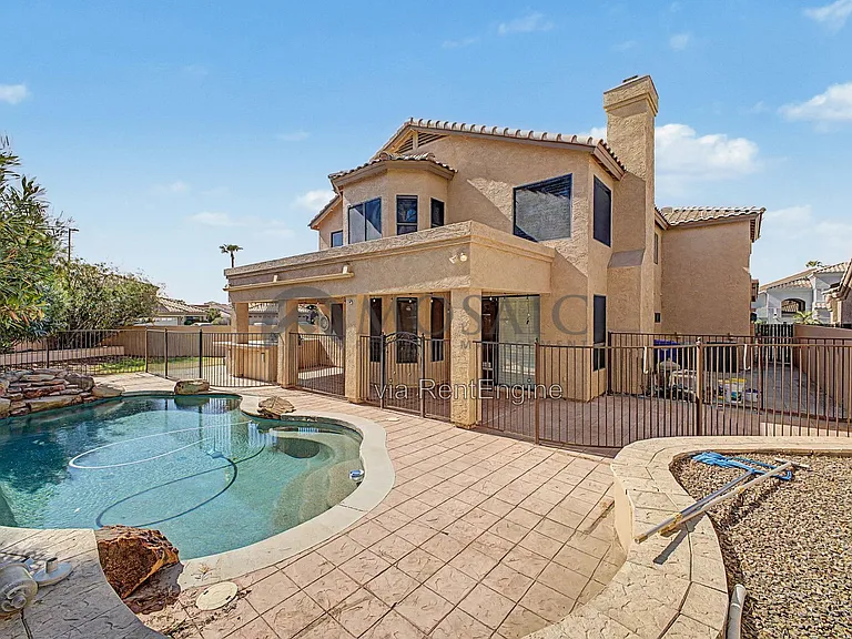 1819 E Cascade Dr — Photo 43