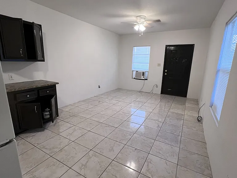 5504 Jensen Dr #3 — Photo 6