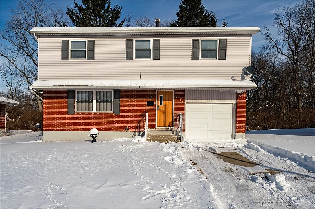 5143 Lounsbury Dr photo 1