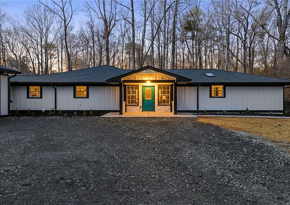 1st image of 1700 Flat Shoals Rd SE