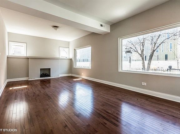 2nd image of 7527 S Jeffery Blvd