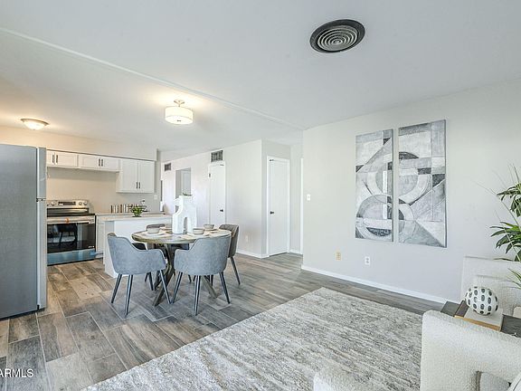 3rd image of 4128 W LAS PALMARITAS Drive