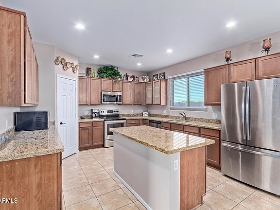 5th image of 32211 N LEPA Drive