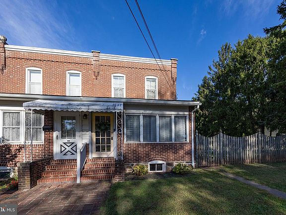 3rd image of 335 Arch St