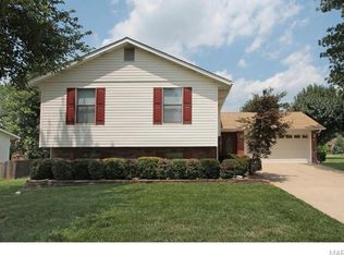 731 Brickingham Dr, Saint Peters, MO 63376