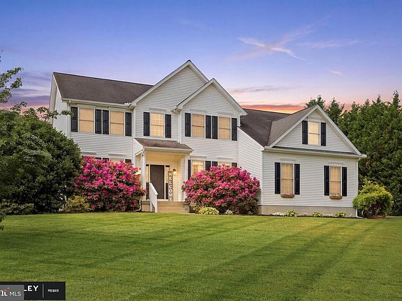 2nd image of 503 Masters Ln