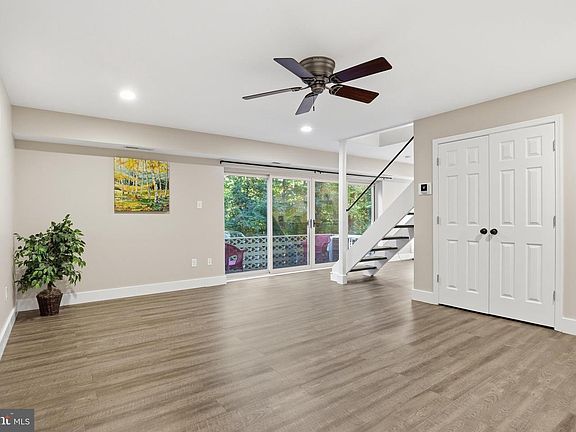 3rd image of 8618 Manchester Rd APT 4