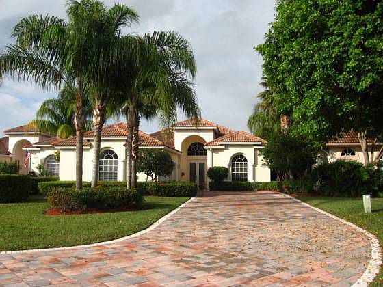 1st image of 10734 Greenbriar Villa Dr