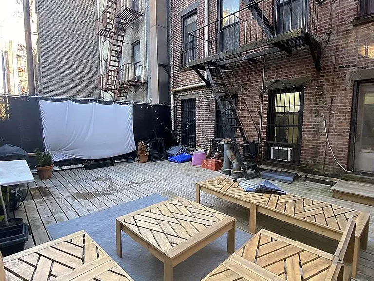 93 Allen St #2 — Photo 9