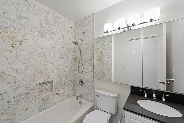Rented by Compass | media 14