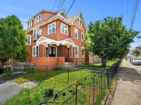 52 Mount Washington St, Lowell, MA 01854