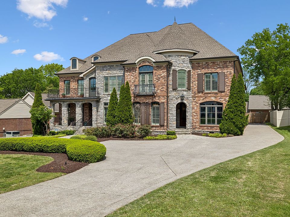 1st image of 1916 Overhill Dr #A