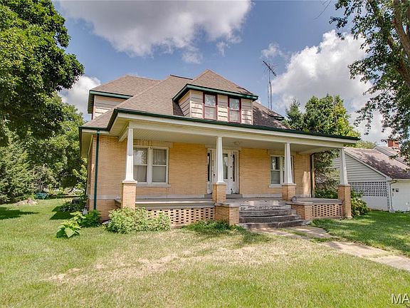 2nd image of 607 Walnut St
