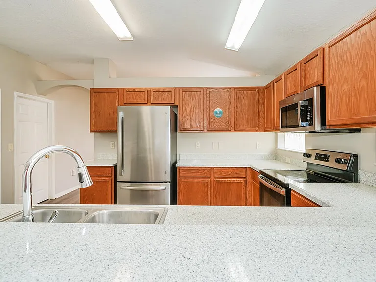 5310 Braddock Dr — Photo 7