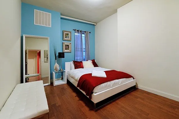 Rented by Eisenberg Exclusives | media 79