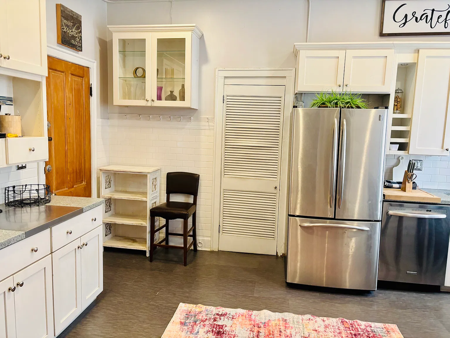 2 bed, 1000 sqft, $3,400 — Photo 2