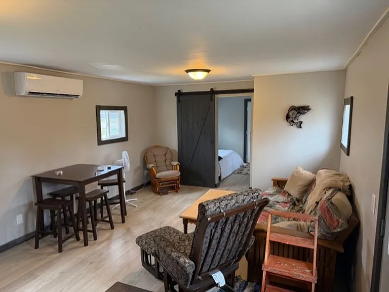 21939 Hillcrest Dr — Photo 4