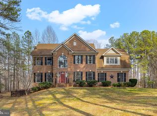 16 Beaver Ridge Rd, Stafford, VA 22556